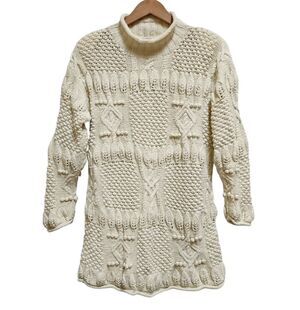 Yarnworks Handknit Rolled Neck Poms Sweater Size M Cotton Ramie Cream Long Slv